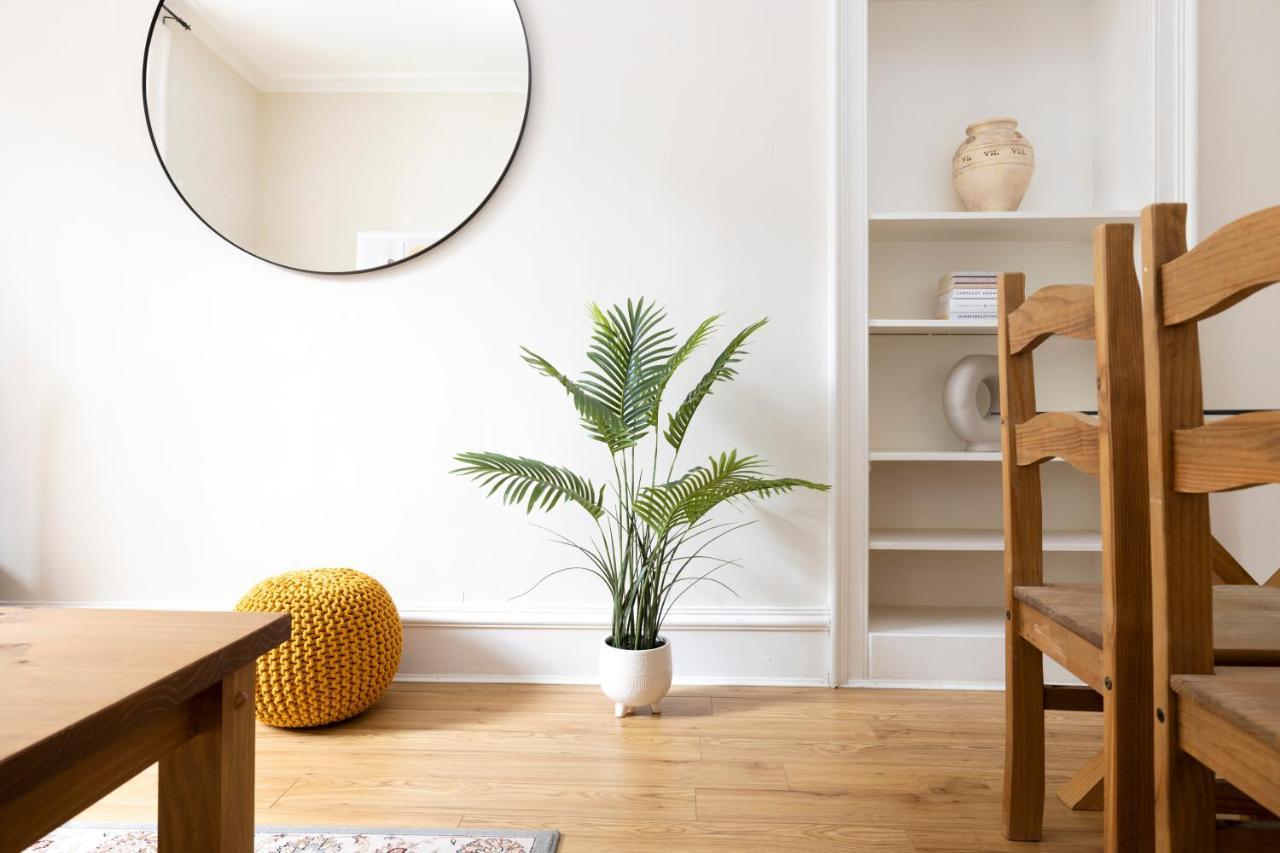 Joivy Chic Apartment Near Stockbridge Market EDI Exterior foto